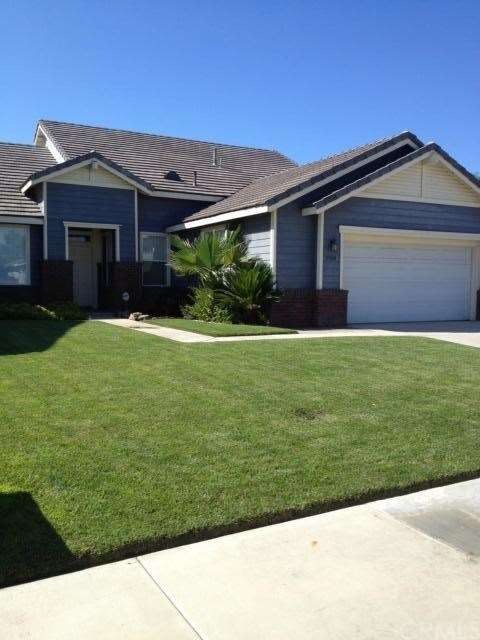 Great curb appeal!