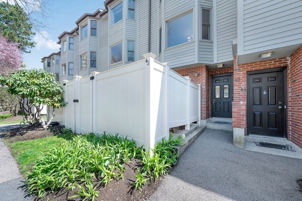 42 Regent Cir, Brookline, MA 02445 - photo 1