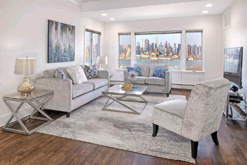 911 Boulevard E unit 2, Weehawken, NJ 07086 - photo 1