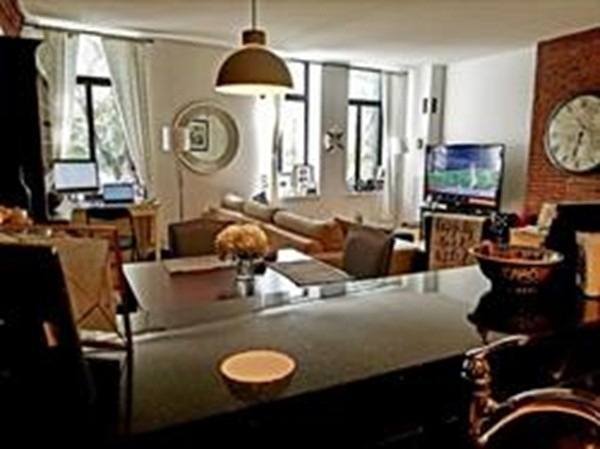 142 Commercial St unit 305, Boston, MA 02109 - photo 1
