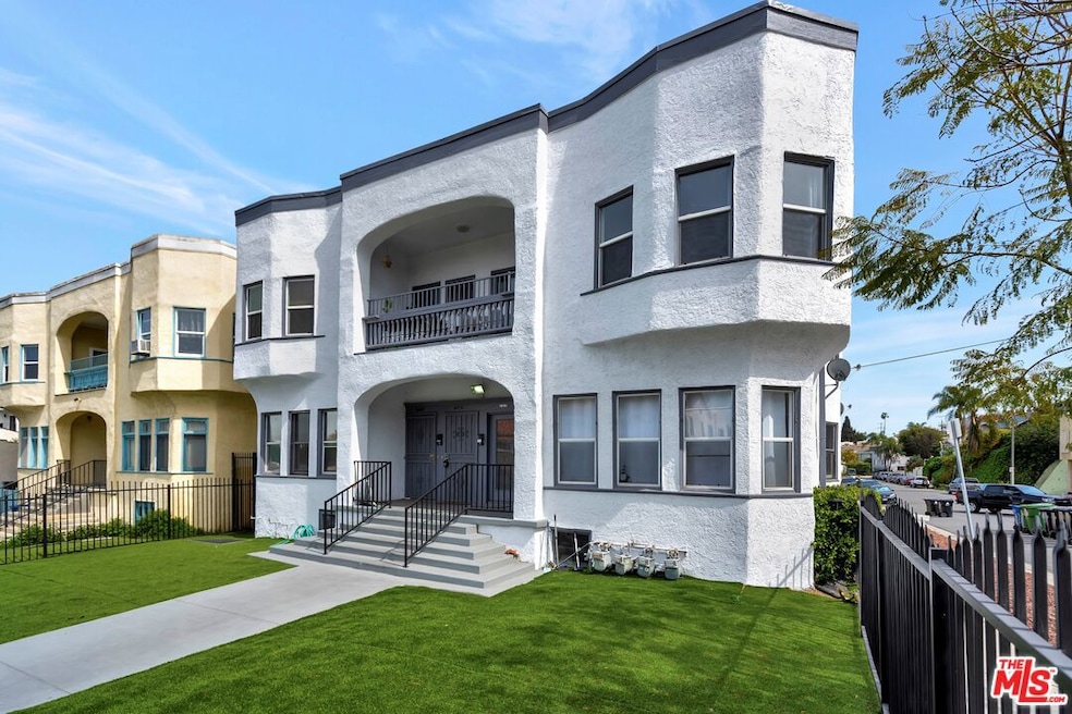 1824 S Highland Ave, Los Angeles, CA 90019 - photo 1