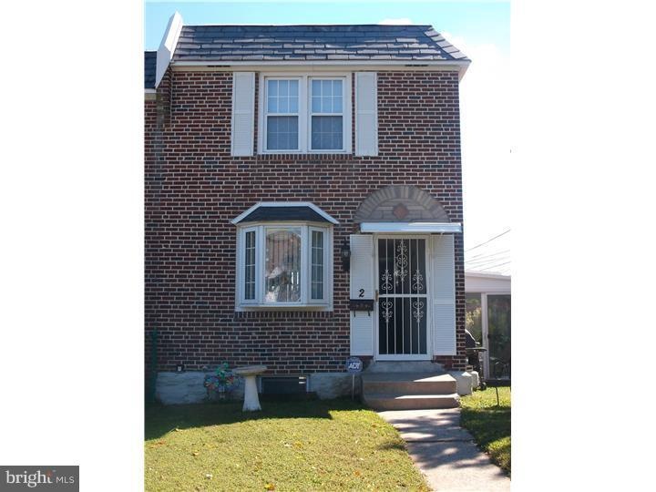 2 Clarendon Dr, Darby, PA 19023 - photo 1