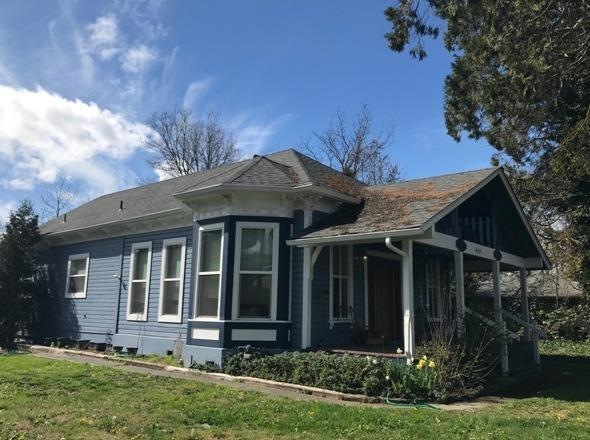 401 SW Bridge St, Grants Pass, OR 97526 - photo 1