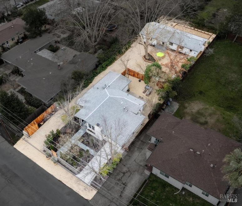 For Sale $2,795,000 • Co-Listing Agent