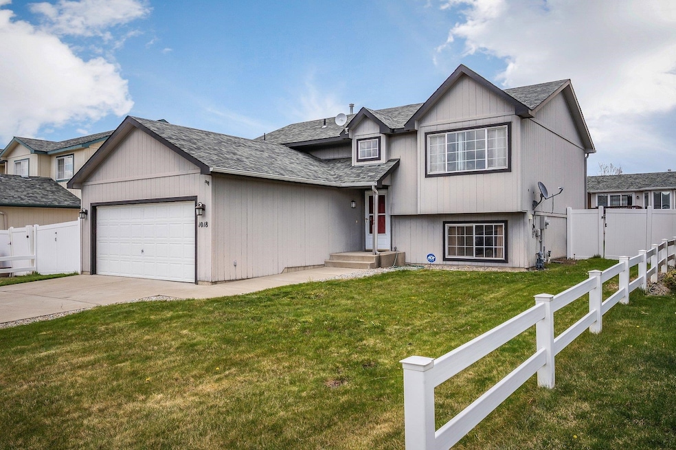 1018 N Stanley St, Medical Lake, WA 99022 - photo 1