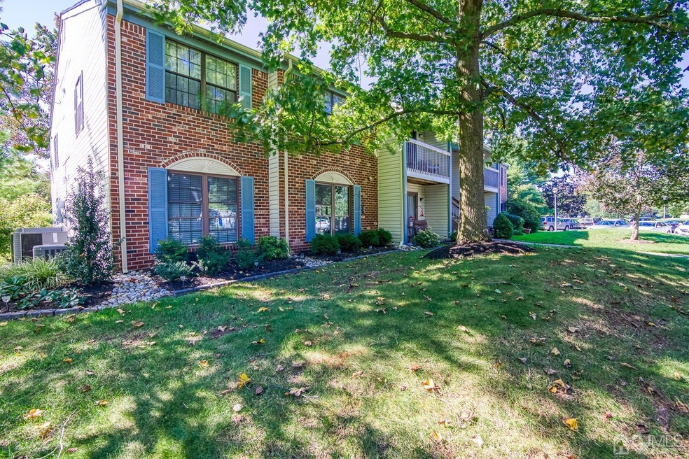 67 Crabapple Ln unit 265, Franklin Park, NJ 08823 - photo 1