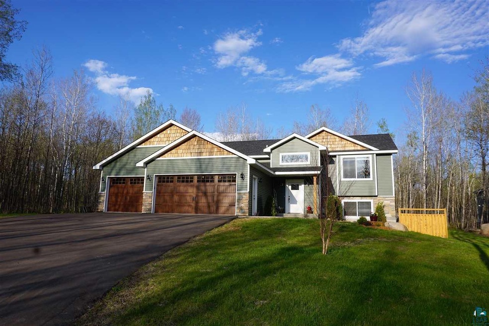 4 Bedroom, 3 Bath, 3 Car Attached on 4 acres ..