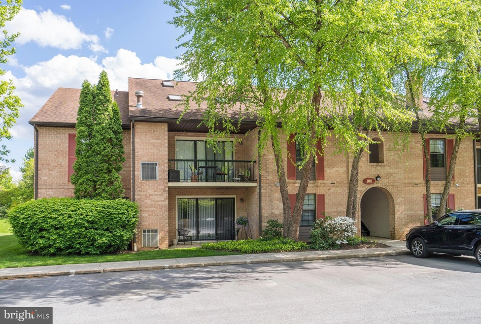 113 Washington Place unit 13, Chesterbrook, PA 19087 - photo 1