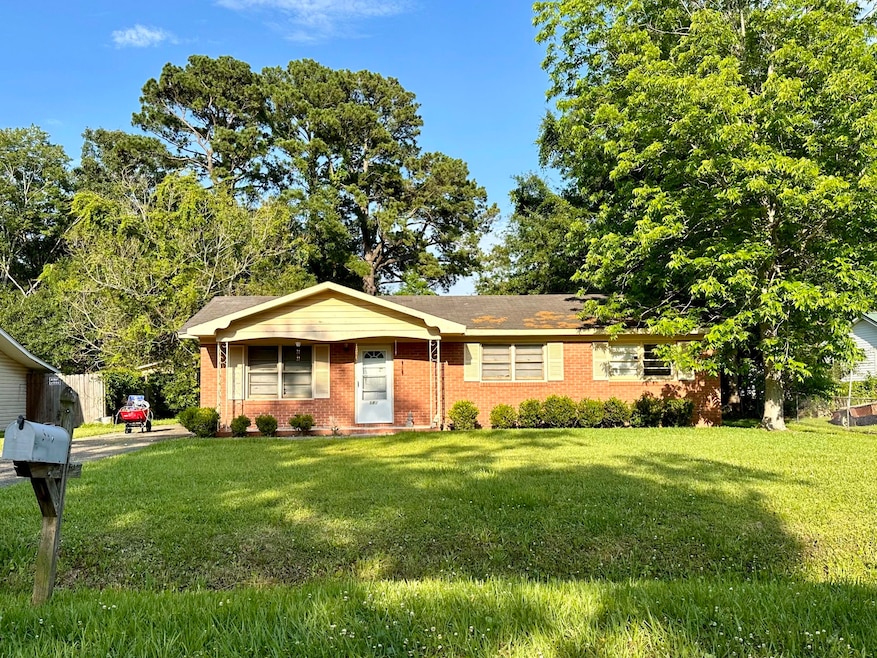 586 Kell Place, Charleston, SC 29412 - photo 1