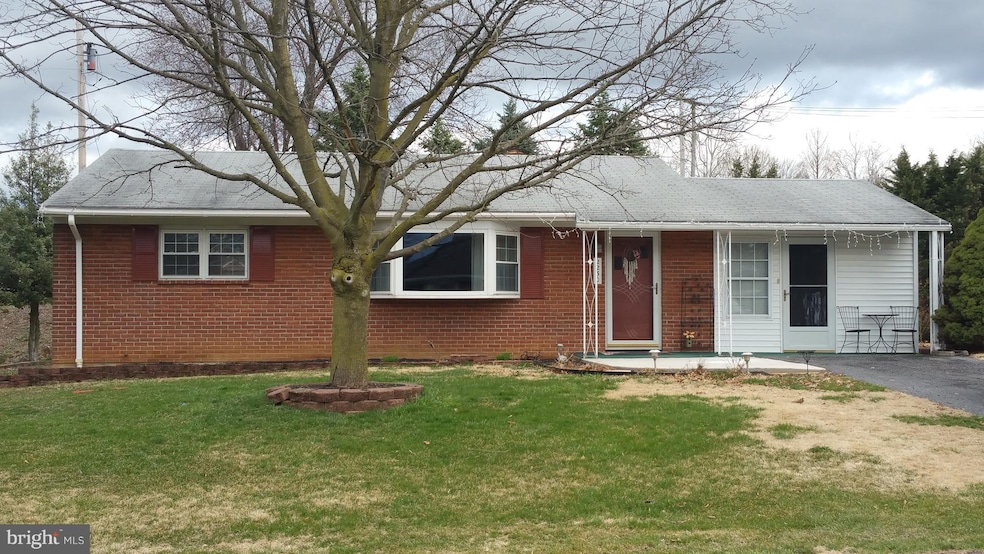 2230 Beverly Dr, Hagerstown, MD 21740 - photo 1