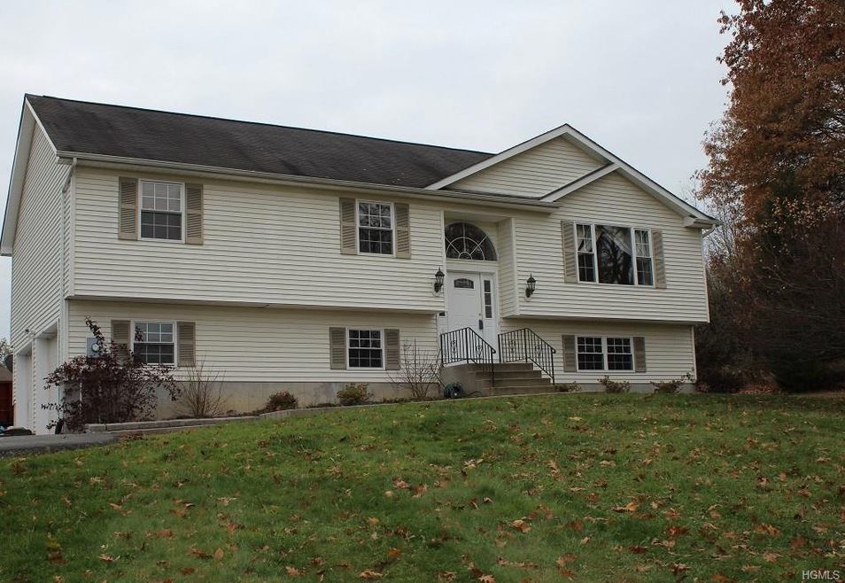 6 Sandburg Place, Pine Bush, NY 12566 - photo 1