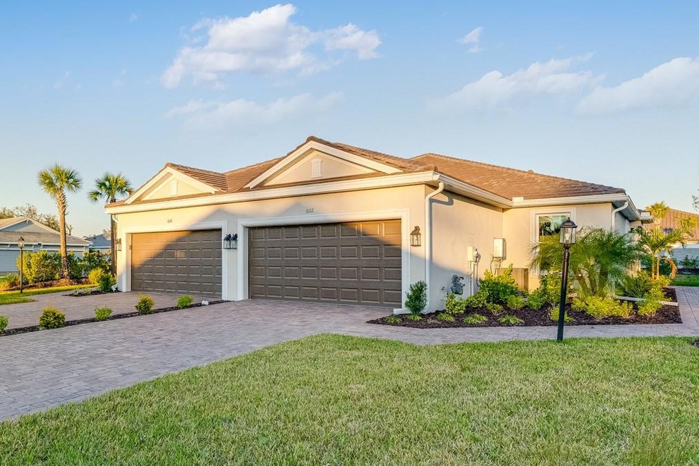 6112 Mesa Glen ~ Ready Now