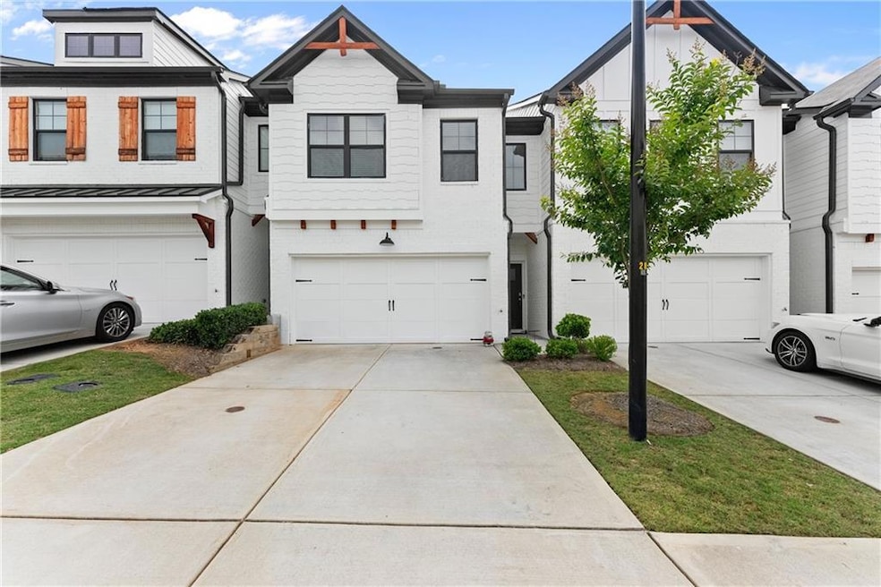 Exterior - Front Yard, Driveway & 2 Car Garage