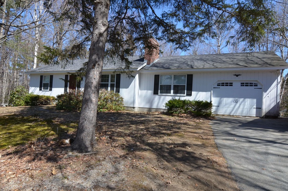 31 Ramblewood Cir, Newbury, NH 03255 - photo 1