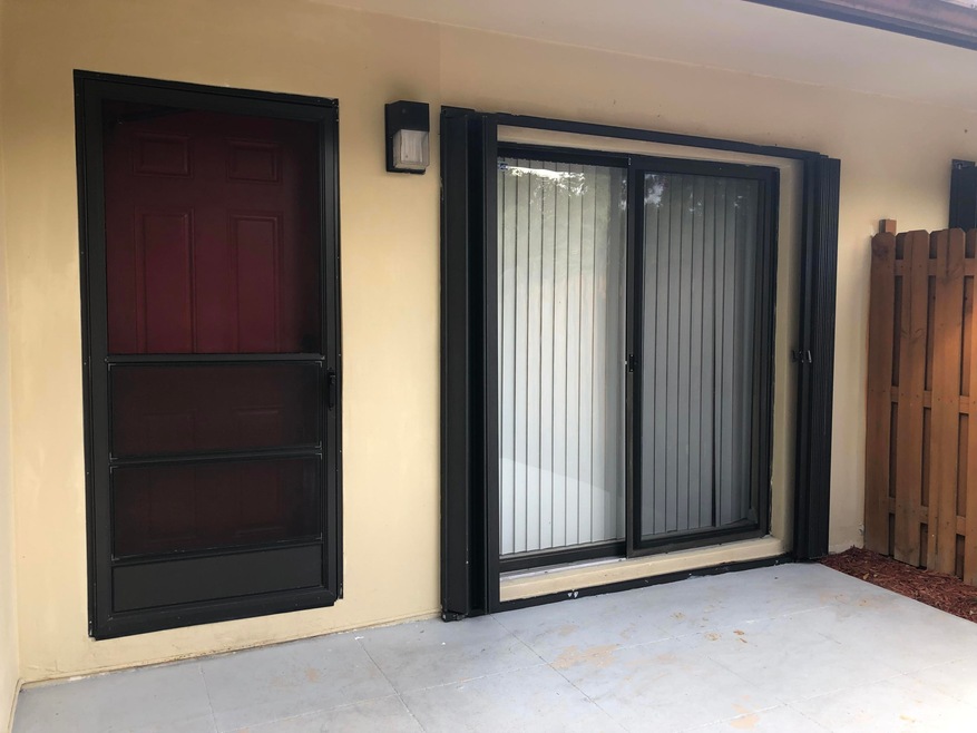 4284 Woodstock Dr unit C, West Palm Beach, FL 33409 - photo 1