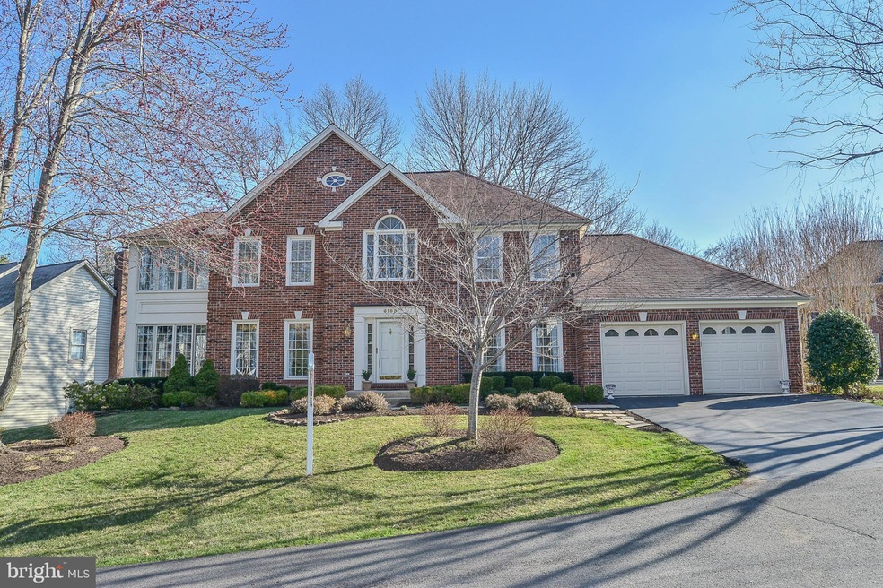 6185 Snowhill Ct, Centreville, VA 20120 - photo 1