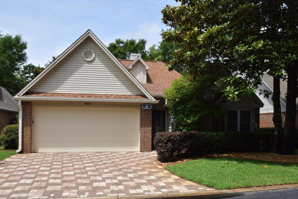 Welcome to 703 Putter Drive!