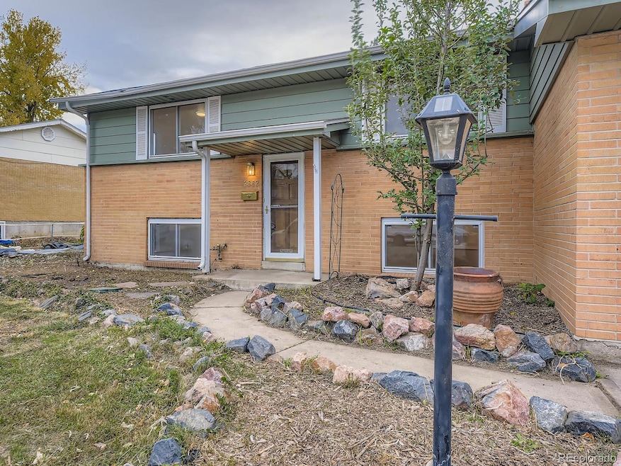 2862 S Ivan Way, Denver, CO 80227 - photo 1