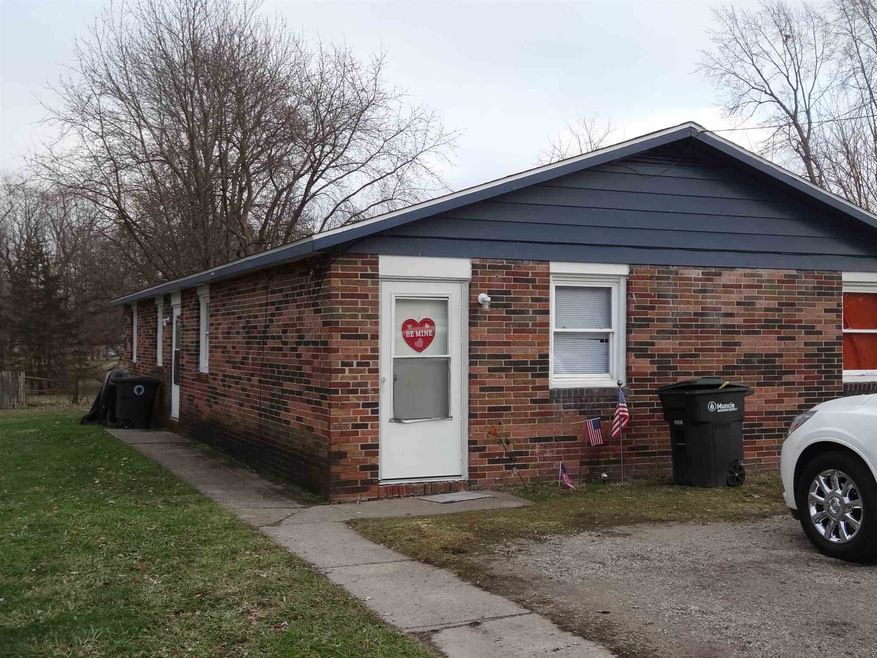 2304 S Mock Ave, Muncie, IN 47302 - photo 1