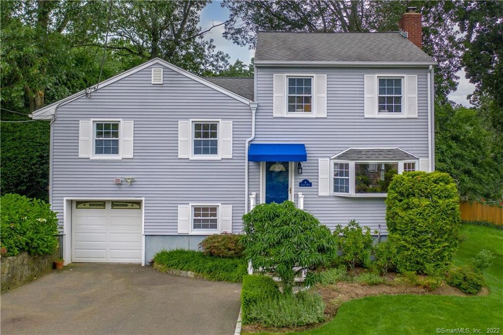 Welcome to 9 Camelot Drive