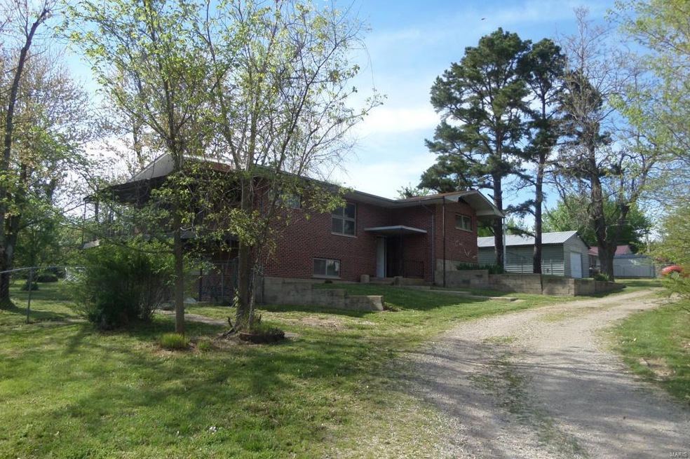 201 Lion St, Dixon, MO 65459 - photo 1