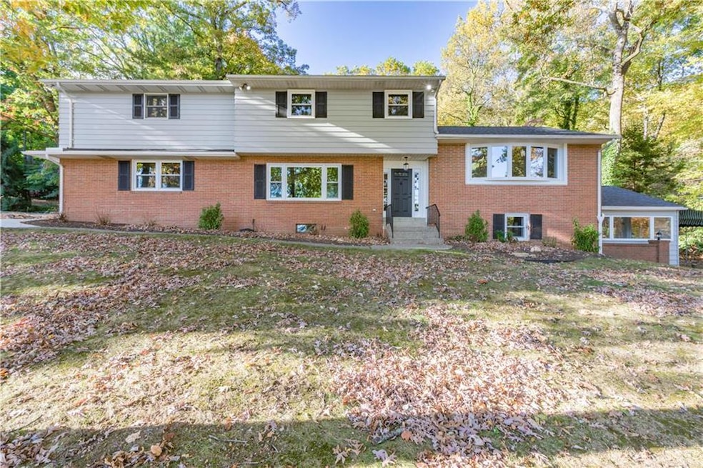Sold $700,000 • Co-Listing Agent