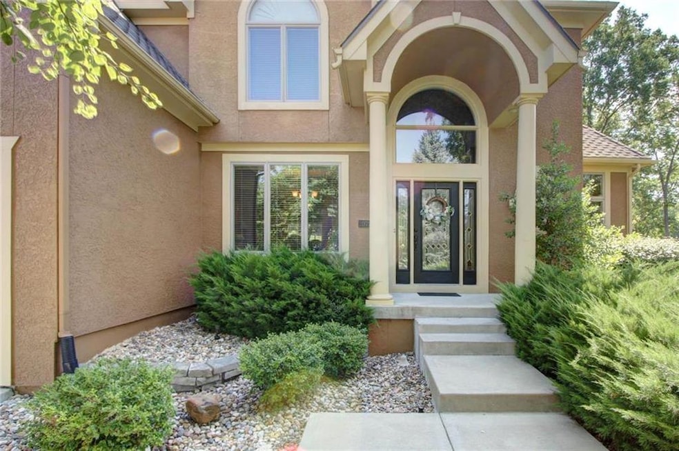 20722 W 92nd St, Lenexa, KS 66220 - photo 1