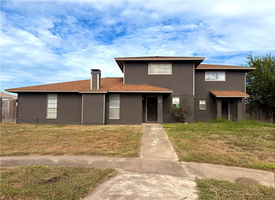 5018 Wingfoot Ln unit A, Corpus Christi, TX 78413 - photo 1