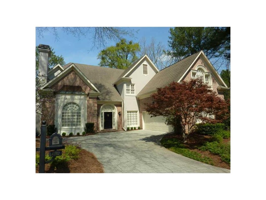 Exterior Front. 1- Driveway Entrance