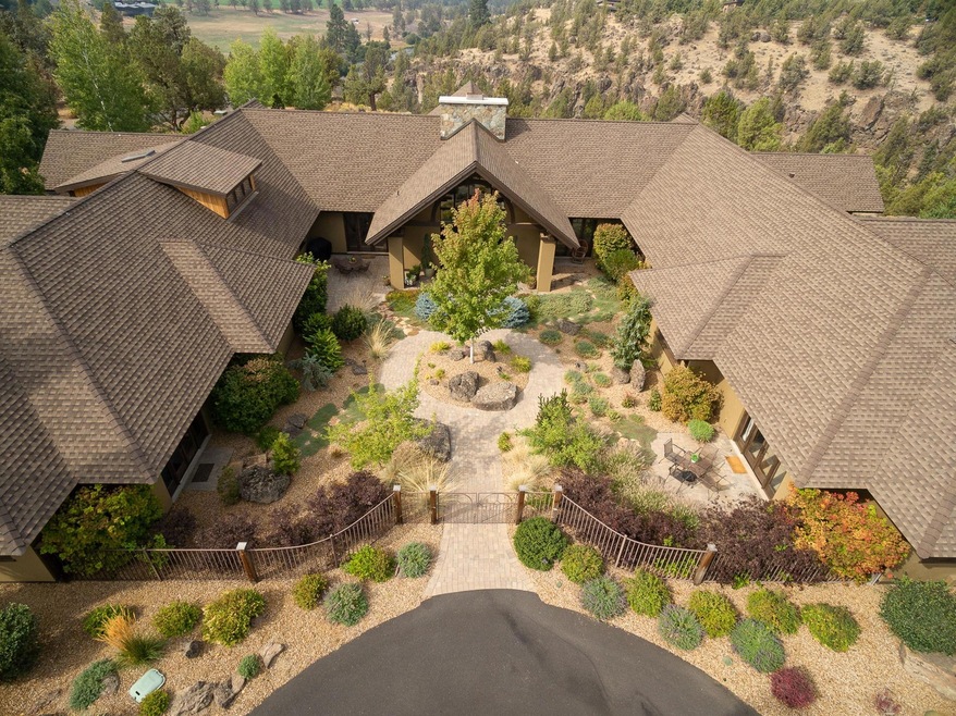 20450 Arrowhead Dr, Bend, OR 97701 - photo 1