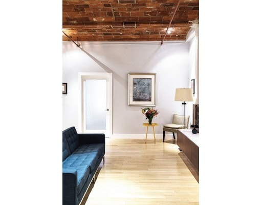 717 Atlantic Ave unit 6D, Boston, MA 02111 - photo 1