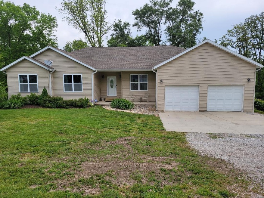 629 Old Fayetteville Rd, Freeburg, IL 62243 - photo 1