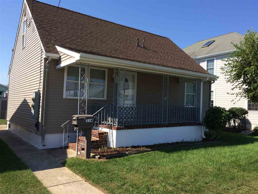 114 E Monterey Ave, Wildwood, NJ 08260 - photo 1