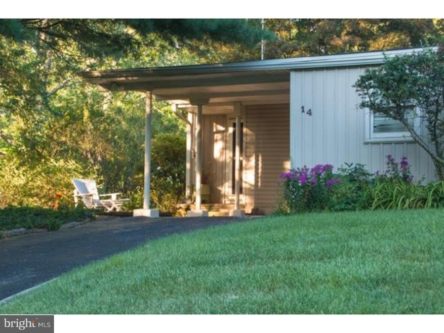 14 W Golf Club Ln, Paoli, PA 19301 - photo 1