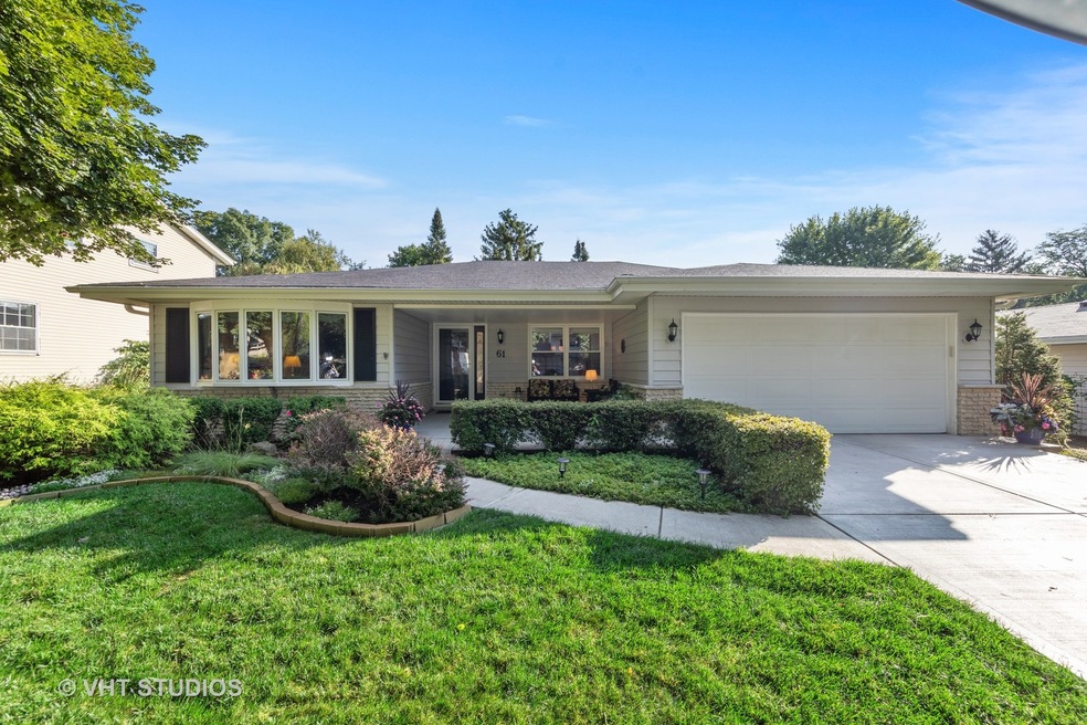 61 Starling Ln, Naperville, IL 60565 - photo 1