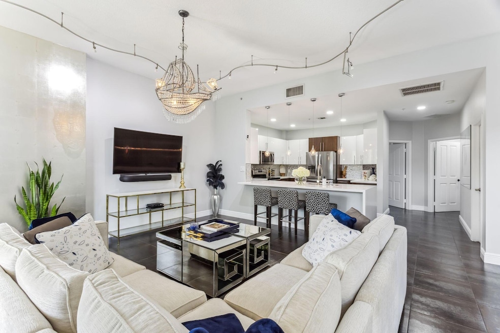 3960 N Flagler Dr unit 402, West Palm Beach, FL 33407 - photo 1