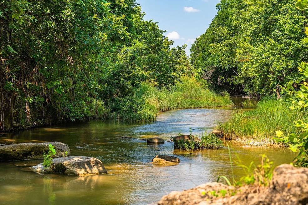 5982 S State Highway 16, Fredericksburg, TX 78624 - photo 1