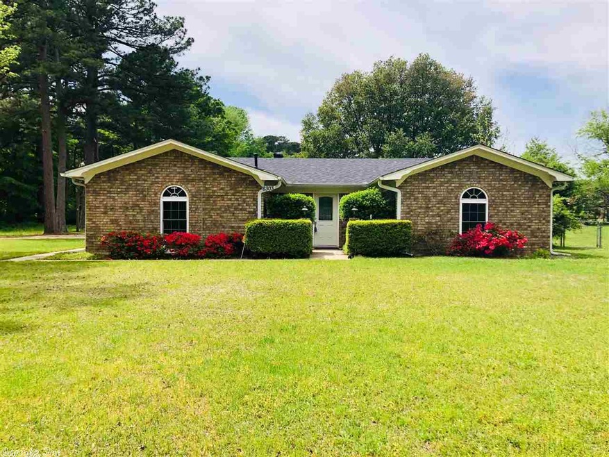 6303 Chaparral St, Texarkana, TX 75503 - photo 1