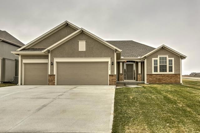 19240 W 207th Terrace, Spring Hill, KS 66083 - photo 1