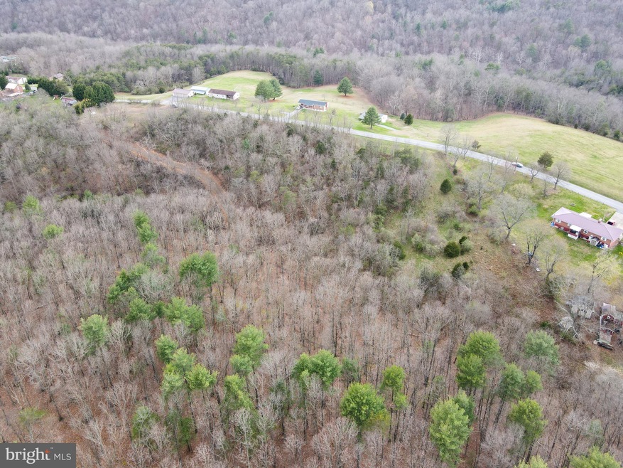 14109 Maple Ridge Rd, Hancock, MD 21750 - photo 1