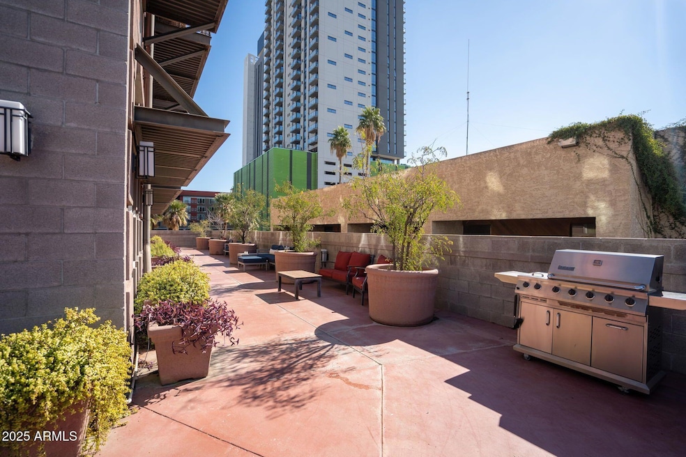 215 E Mckinley St unit 406, Phoenix, AZ 85004 - photo 1