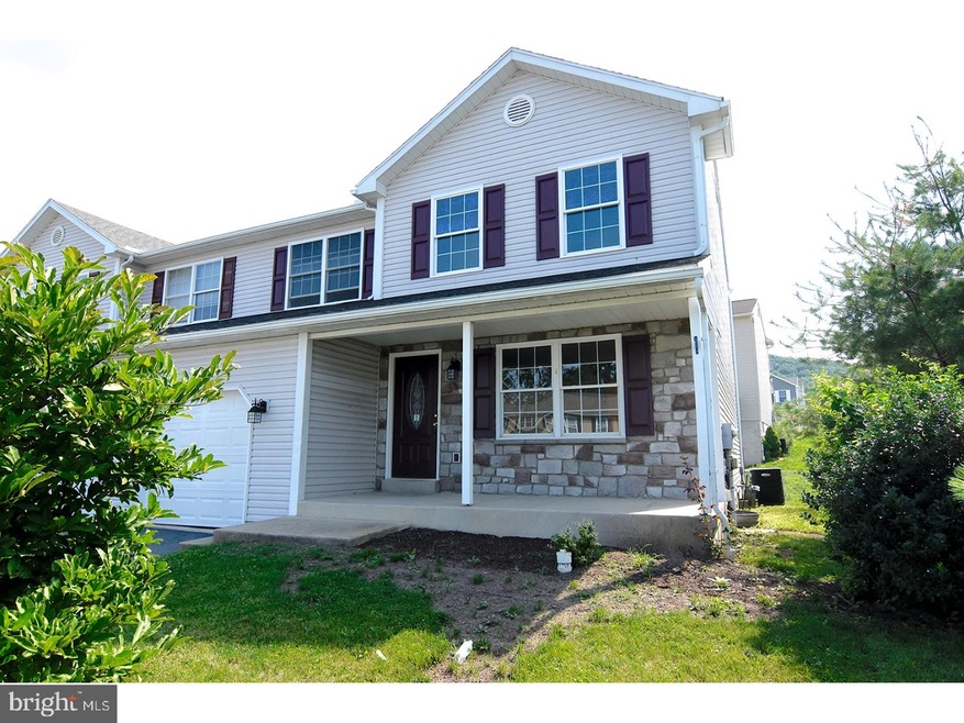 1003 Alexander Dr, Temple, PA 19560 - photo 1