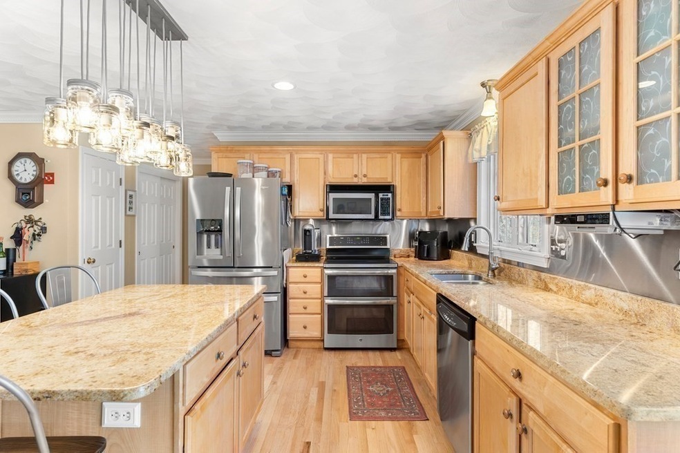 6 Tallowood Ln, Amesbury, MA 01913 - photo 1