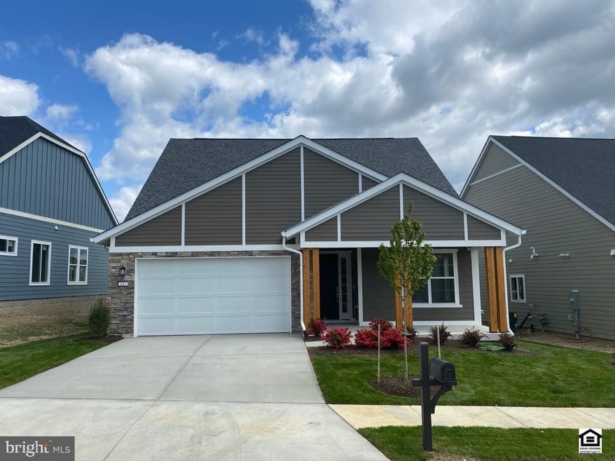 117 Walleye Ct, Lake Frederick, VA 22630 - photo 1