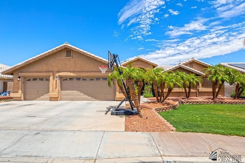 3770 W 20 Place, Yuma, AZ 85364 - photo 1