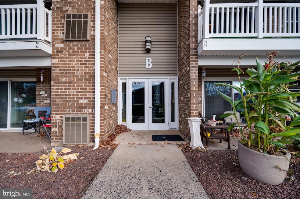 2912 State Hill Rd unit B-2, Wyomissing, PA 19610 - photo 1