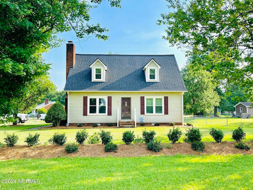 2208 Woodridge Dr, Winterville, NC 28590 - photo 1