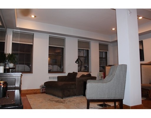 2A Baldwin Place unit 2, Boston, MA 02113 - photo 1
