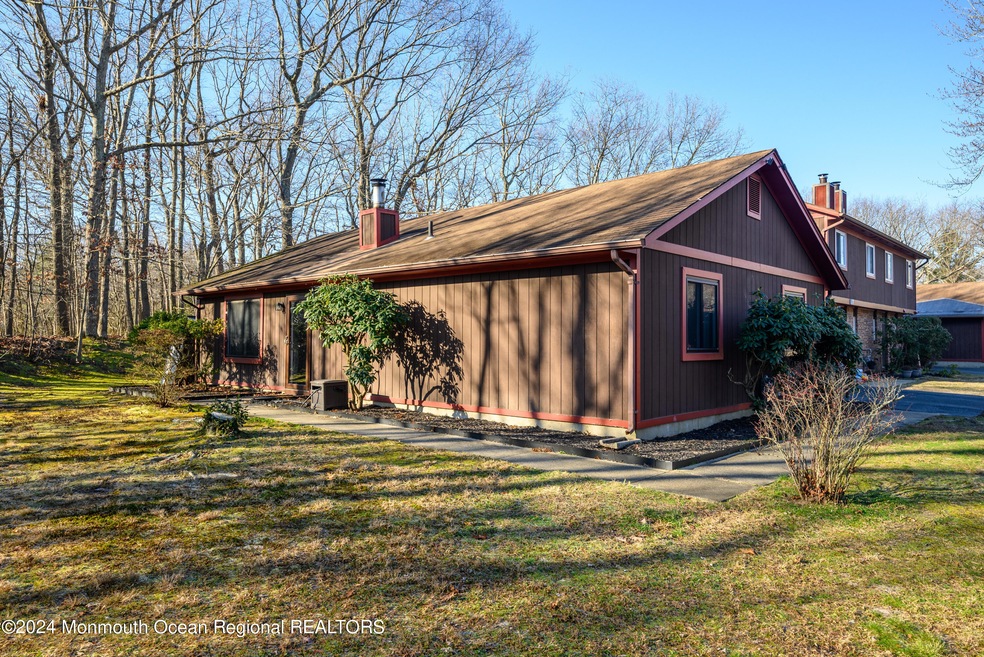 13 Pheasant Place, Howell, NJ 07731 - photo 1