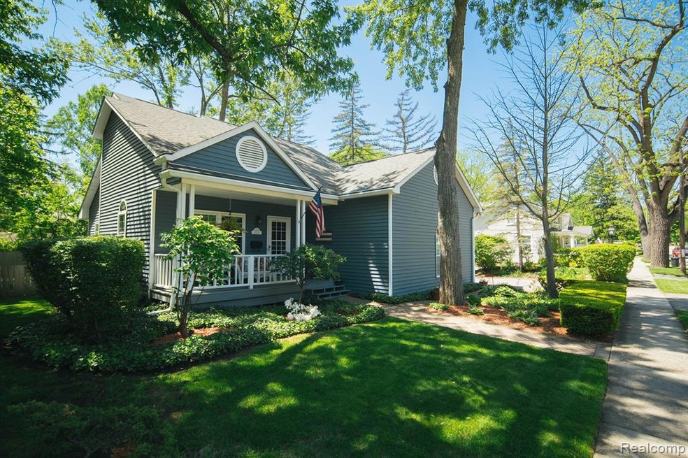 Sold $417,000 • Co-Listing Agent